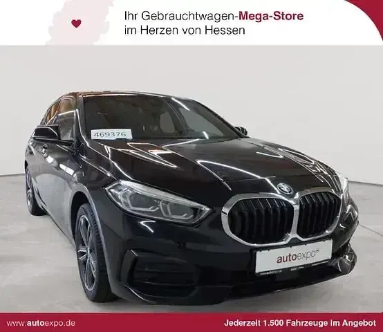 Gebraucht BMW 118 Sport Line 150 PS (110 kW) 2023 Limousine