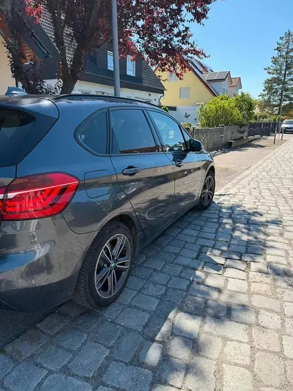 Gebraucht BMW 218 Active Tourer Shadowline 140 PS (102 kW) 2020 Grau Van / Kleinbus