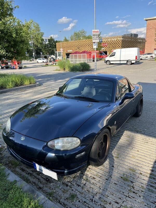 Blau Gebraucht 1999 Mazda MX5 Cabrio | 6.500 € (Etwas zu teuer) - Bild 1/4