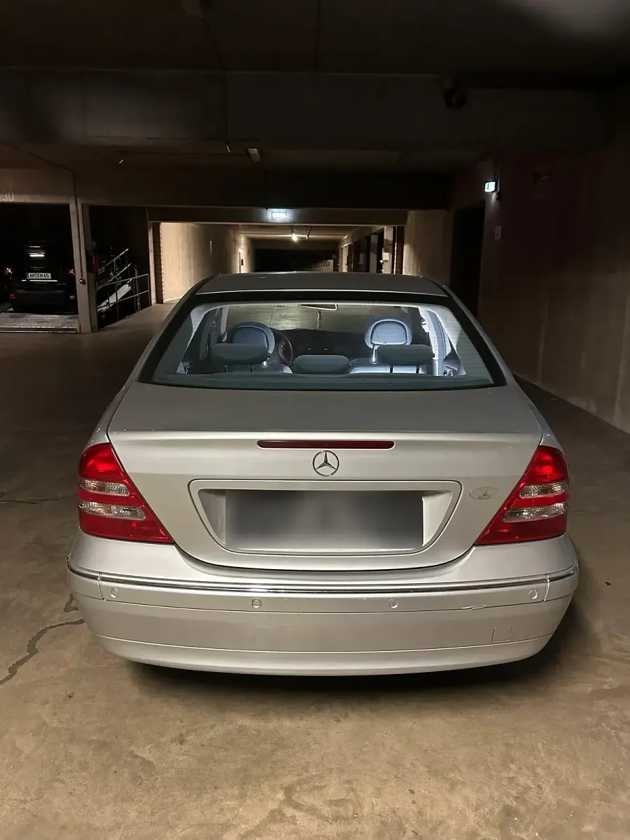 Gebraucht Mercedes C240 170 PS (125 kW) 2002 Silber Limousine