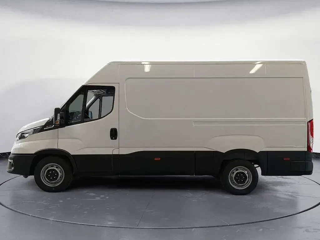 Neu Iveco Daily 158 PS (116 kW) 2026 Blanc Van