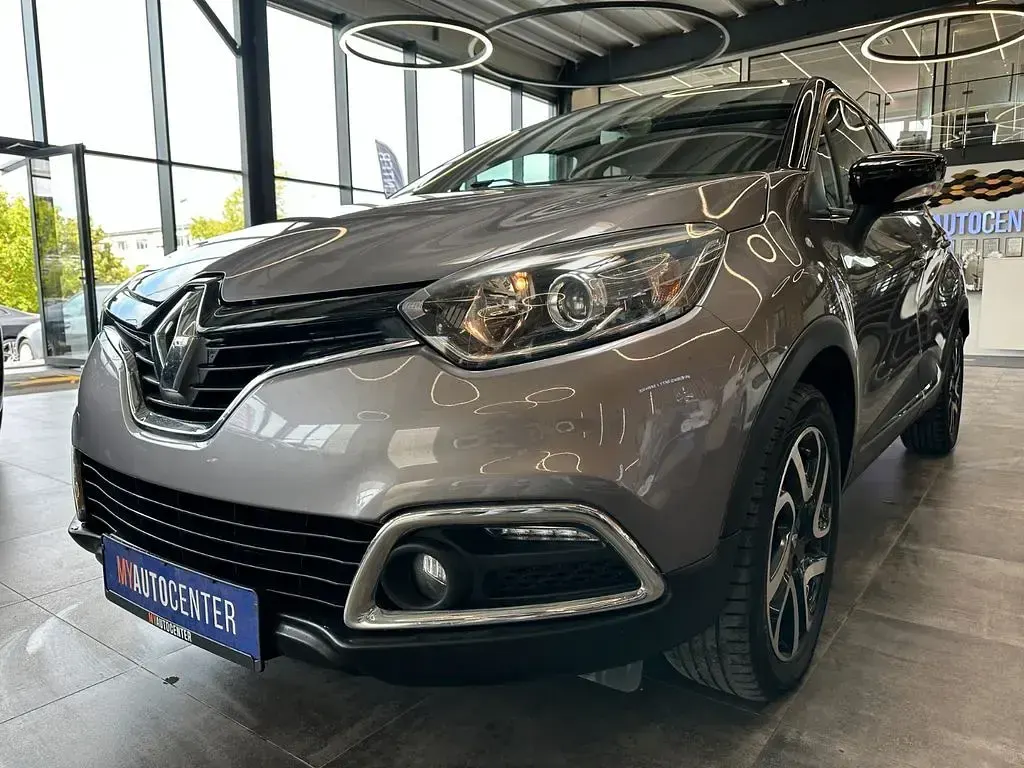 Gebraucht Renault Captur Luxe 120 PS (88 kW) 2016 Grau SUV