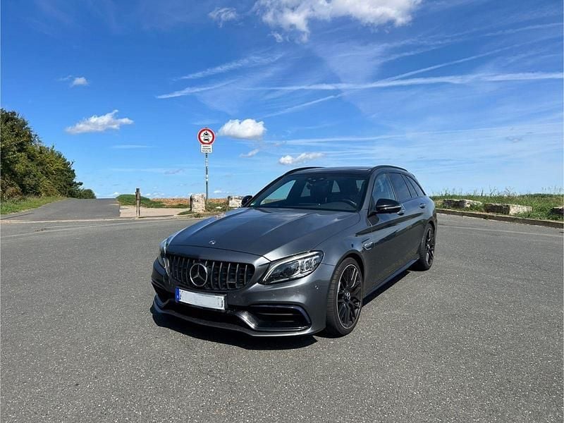 Grau Gebraucht 2019 Mercedes C63 AMG AMG Kombi | 35.900 € (Superpreis) - Bild 1/4