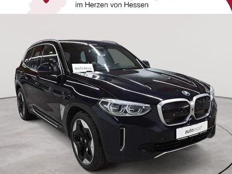 Gebraucht BMW iX3 Impressive 210 kW (286 PS) 2021 M carbonschwarz metallic SUV