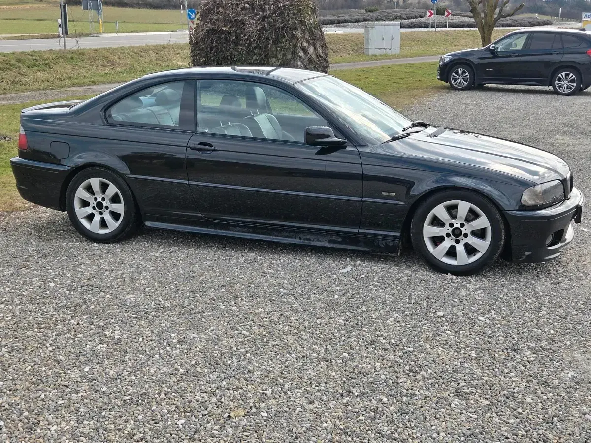 Gebraucht BMW 325 M Sport 192 PS (141 kW) 2003 Schwarz Coupé