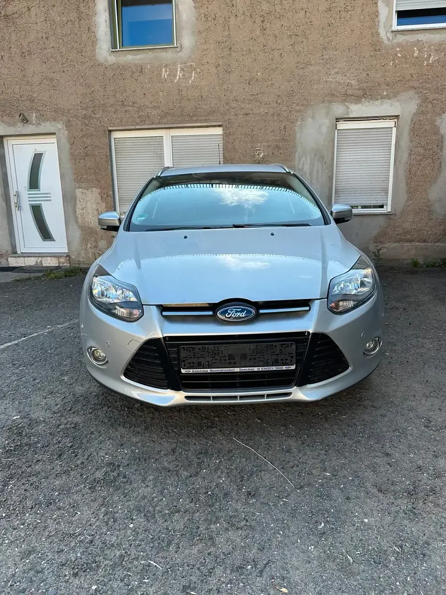 Gebraucht Ford Focus 125 PS (91 kW) 2013 Silber Kombi