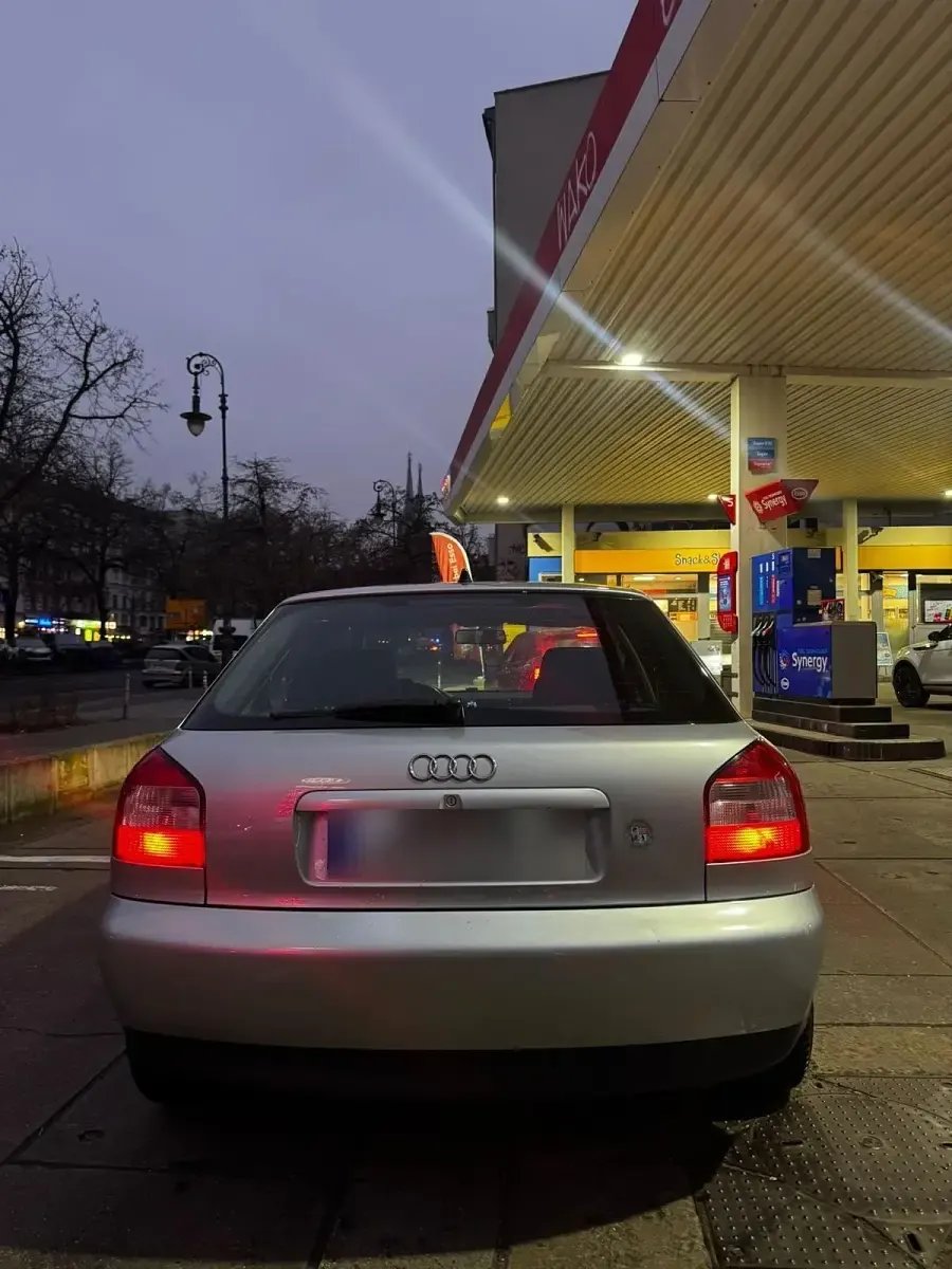Gebraucht Audi A3 180 PS (132 kW) 1999 Silber Kleinwagen