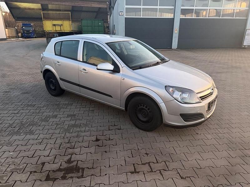 Gebraucht Opel Astra Edition 105 PS (77 kW) 2005 Grau Limousine