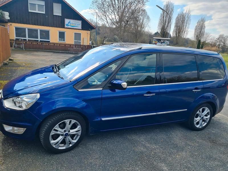 Gebraucht Ford Galaxy Titanium 160 PS (117 kW) 2014 Blau Van / Kleinbus