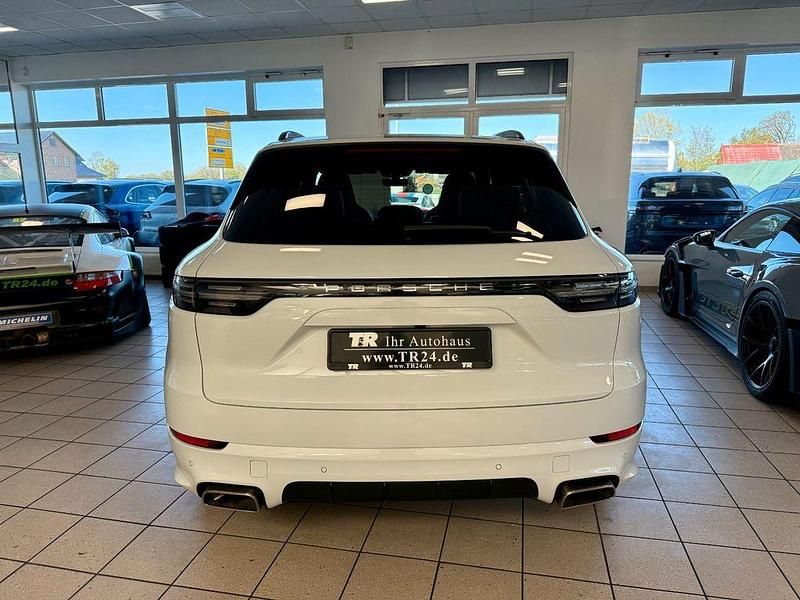 Second-hand Porsche Cayenne 340 CP (250 kW) 2019 Alb SUV