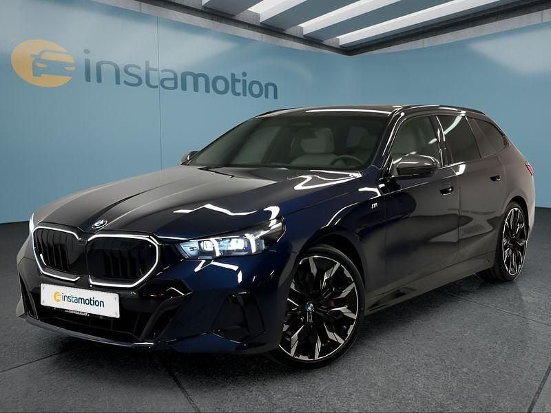 Blau Gebraucht 2025 BMW 540 Kombi | 76.799 € (Teuer) - Bild 1/4