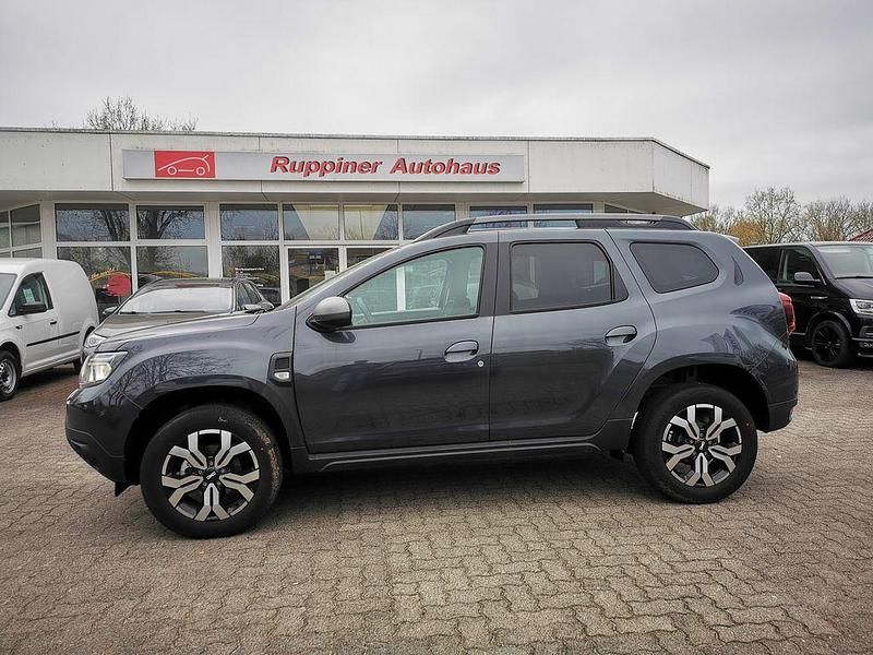 Second-hand Dacia Duster Journey 101 CP (74 kW) 2022 Gri SUV