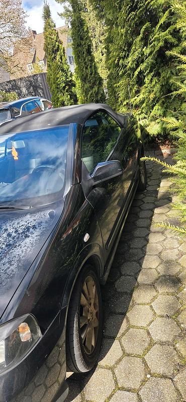 Gebraucht Opel Astra Cabriolet 101 PS (74 kW) 2002 Schwarz Cabrio