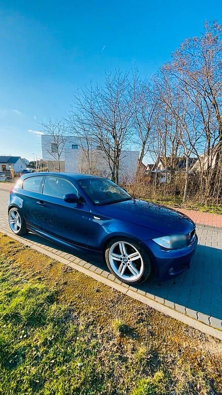 Gebraucht BMW 116 M Sport 116 PS (85 kW) 2011 Blau Kleinwagen