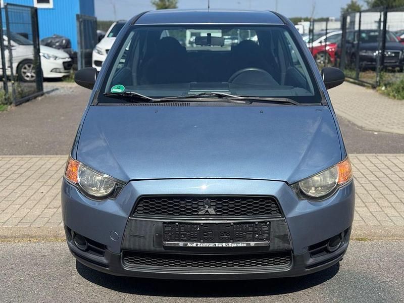 Blau Gebraucht 2009 Mitsubishi Colt Inform Limousine | 3.490 € (Fairer Preis) - Bild 1/4