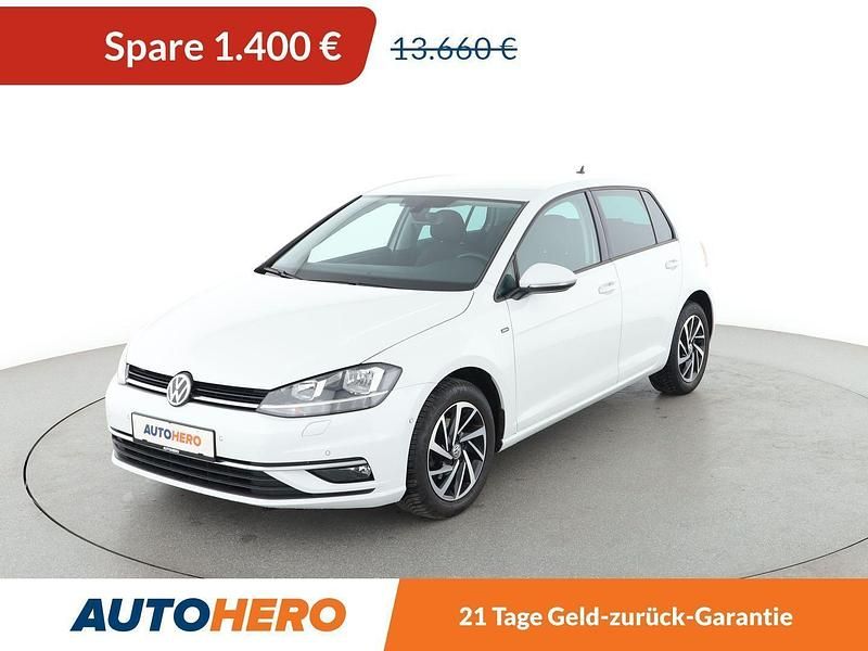 Weiß Gebraucht 2019 VW Golf VII Join Limousine | 12.260 € (Fairer Preis) - Bild 1/3