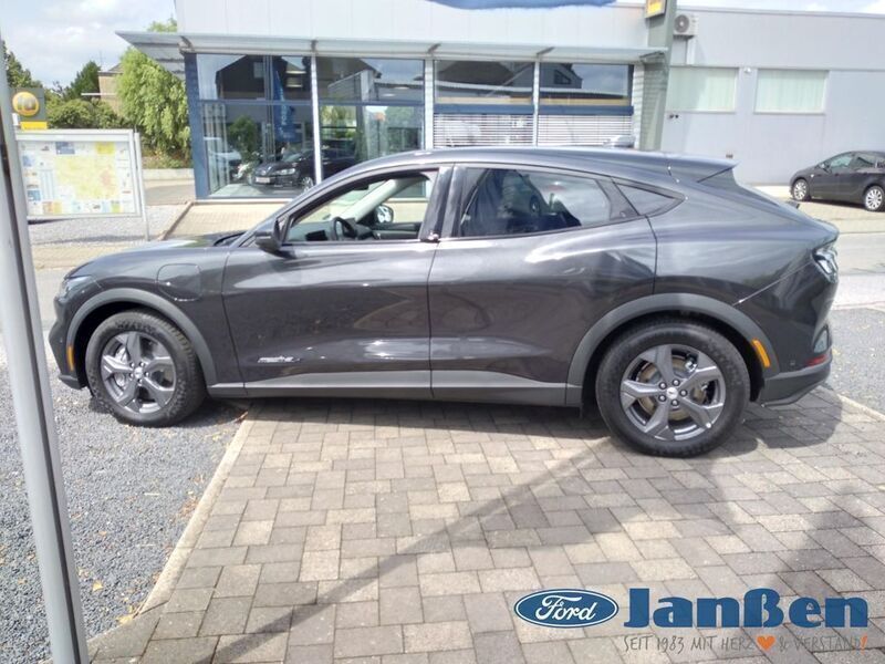 Gebraucht Ford Mustang Mach-E 216 kW (294 PS) 2022 Dark matter/starlight gray SUV