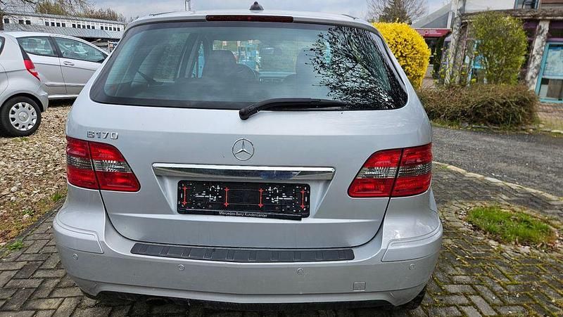 Gebraucht Mercedes B170 116 PS (85 kW) 2008 Silber Van / Kleinbus