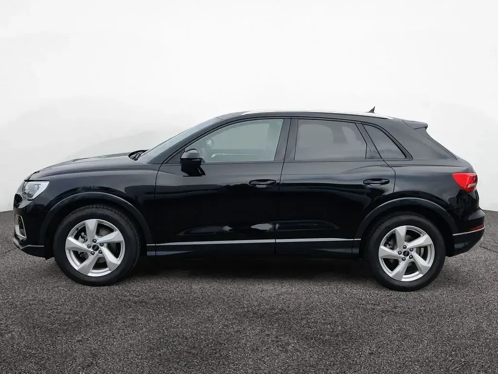Second-hand Audi Q3 Advanced 150 CP (110 kW) 2025 Negru SUV