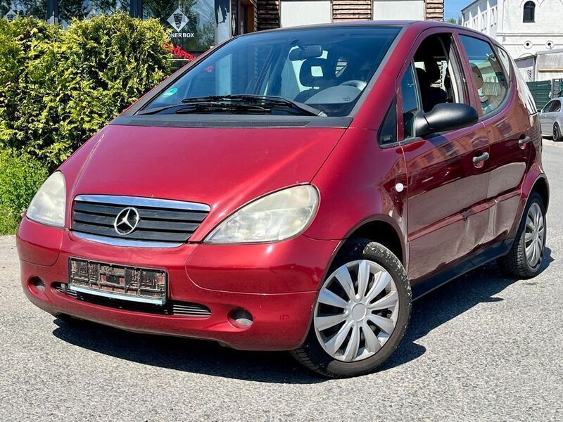 Rot Gebraucht 2000 Mercedes A140 Limousine | 700 € (Superpreis) - Bild 1/4