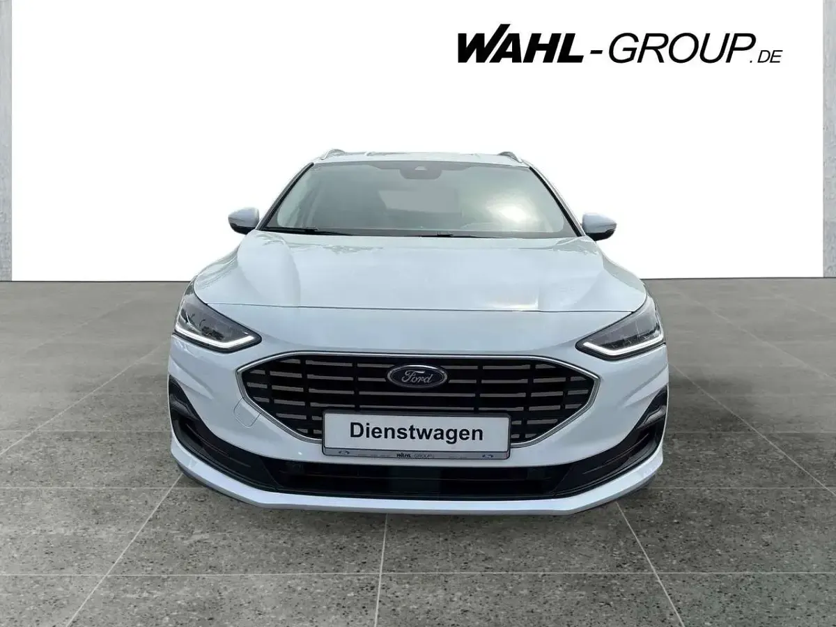 Gebraucht Ford Focus Titanium 125 PS (91 kW) 2024 Weiß Kombi