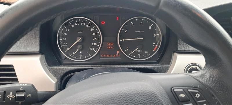 Gebraucht BMW 320 170 PS (125 kW) 2010 Grau Kombi