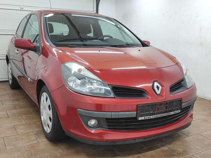 Gebraucht Renault Clio II Dynamique 139 PS (102 kW) 2006 Feuerrot Kleinwagen