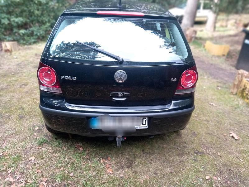 Gebraucht VW Polo 78 PS (57 kW) 2003 Schwarz Kleinwagen