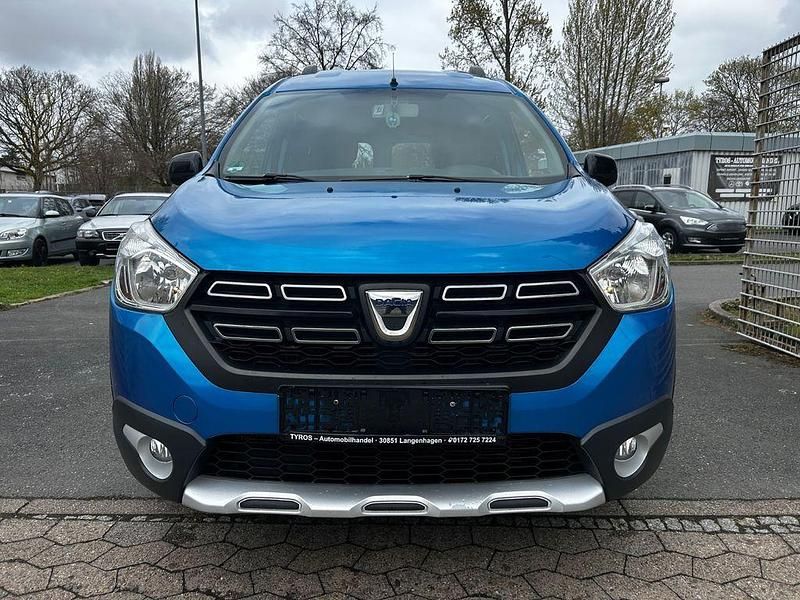 Gebraucht Dacia Dokker Celebration 116 PS (85 kW) 2018 Blau Van / Kleinbus