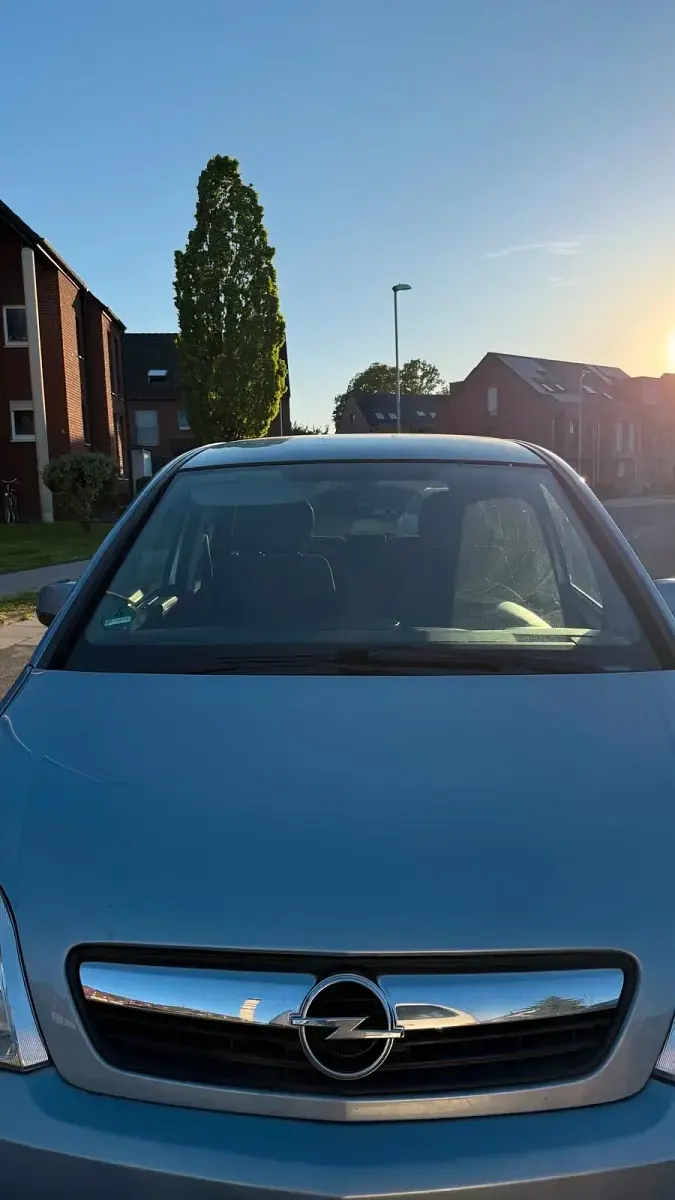 Second-hand Opel Meriva 105 CP (77 kW) 2006 Albastru Monovolum