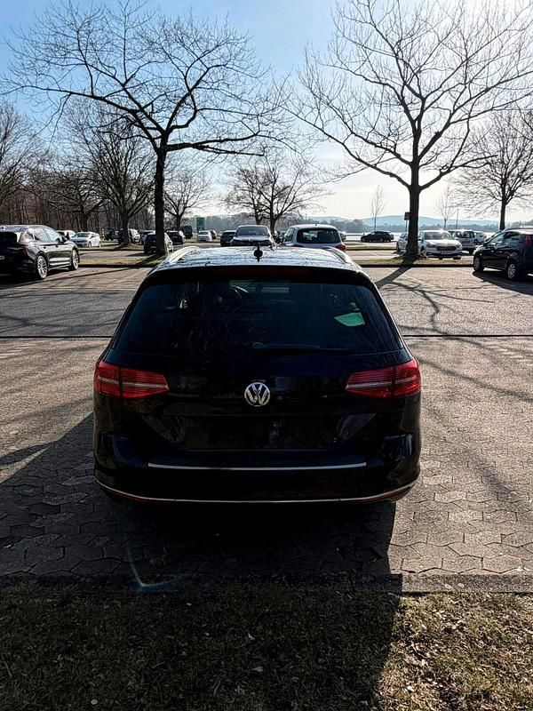 Gebraucht VW Passat Highline 190 PS (139 kW) 2015 Schwarz Kombi