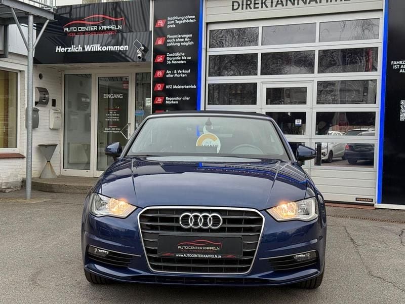Gebraucht Audi A3 Cabriolet Attraction 150 PS (110 kW) 2015 Blau Cabrio