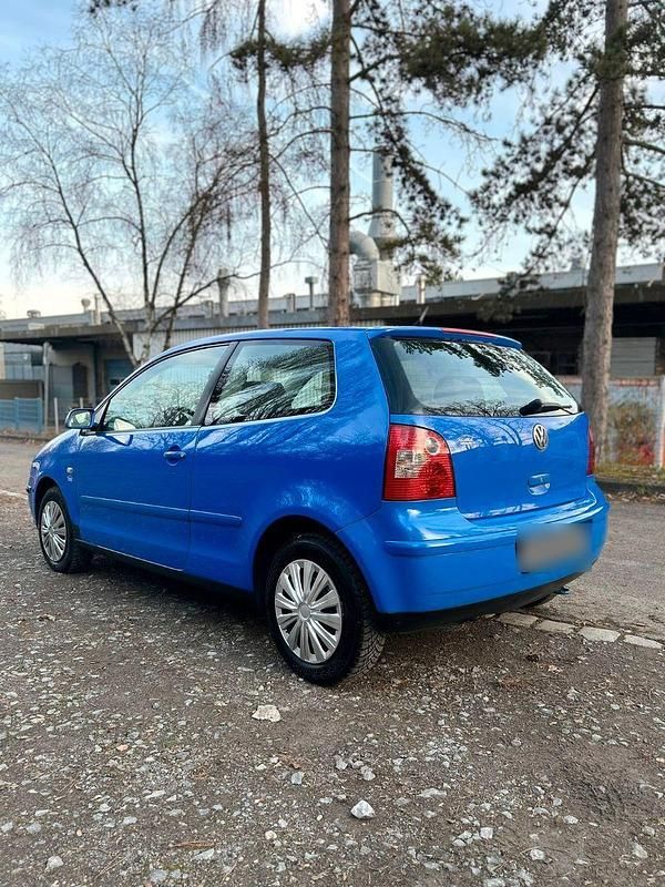 Gebraucht VW Polo 75 PS (55 kW) 2005 Blau Kleinwagen
