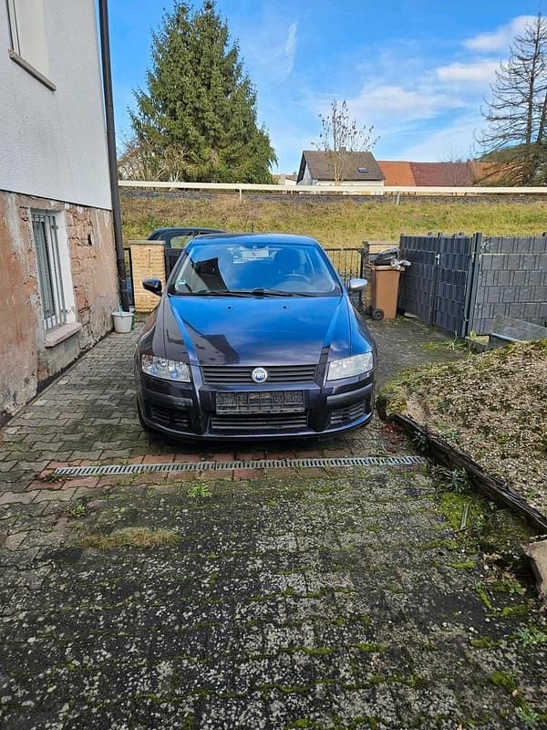 Gebraucht Fiat Stilo 110 PS (80 kW) 2003 Schwarz Limousine