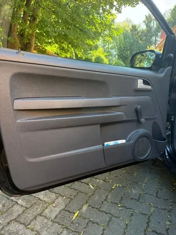 Gebraucht VW Fox 54 PS (39 kW) 2008 Schwarz Kleinwagen