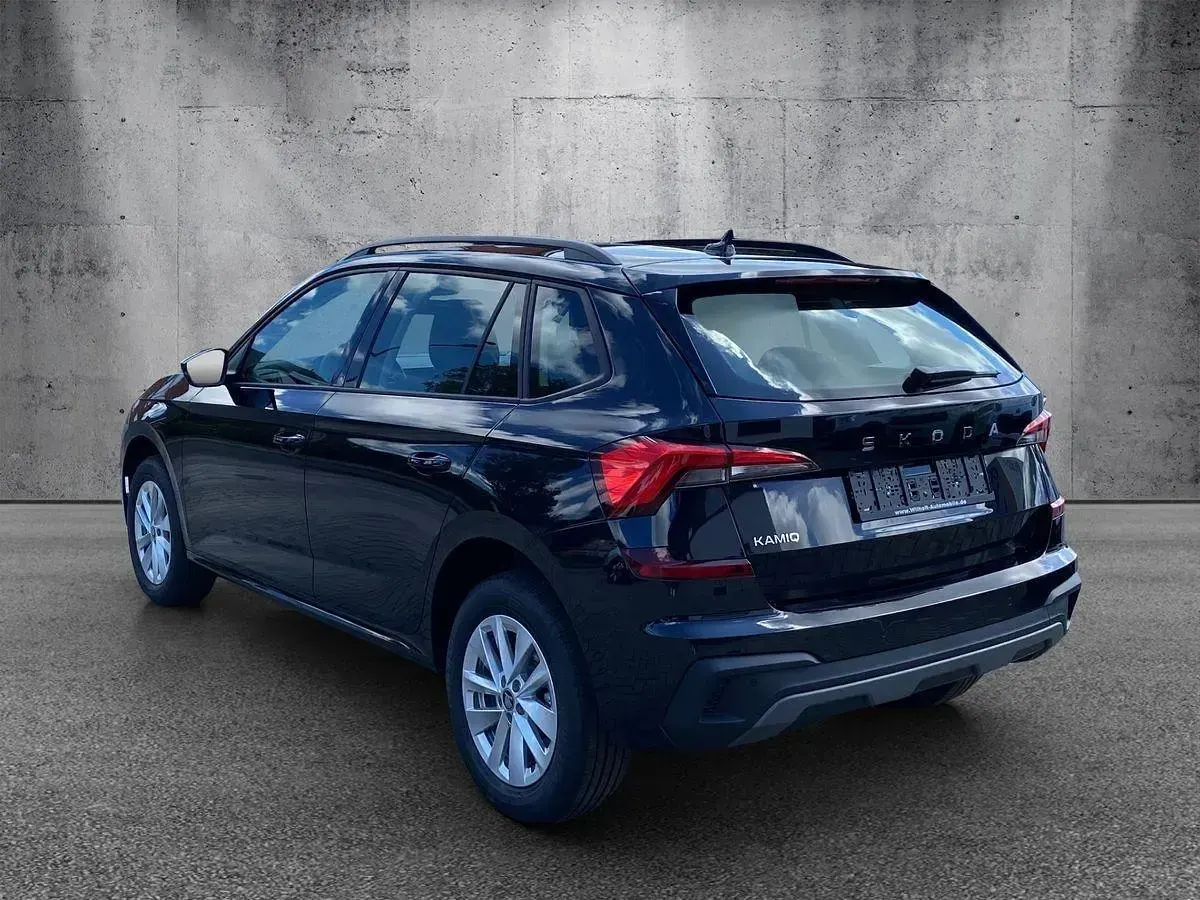 Neu Skoda Kamiq 116 PS (85 kW) 2026 Schwarz SUV