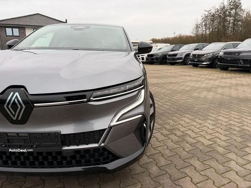 Gebraucht Renault Megane E-Tech Iconic 161 kW (220 PS) 2022 Schwarz SUV