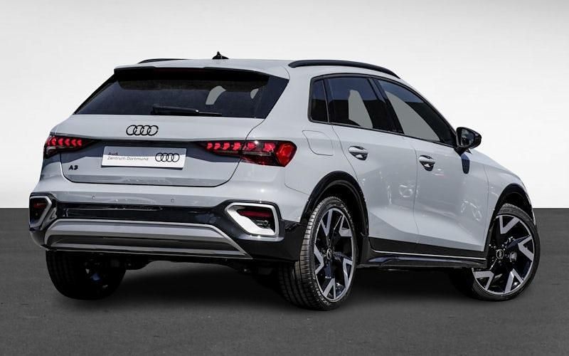 Gebraucht Audi A3 Comfort 150 PS (110 kW) 2025 Pfeilgrau perleffekt Limousine