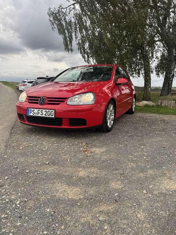Rot Gebraucht 2004 VW Golf IV Sportline Kleinwagen | 2.500 € (Fairer Preis) - Bild 1/4