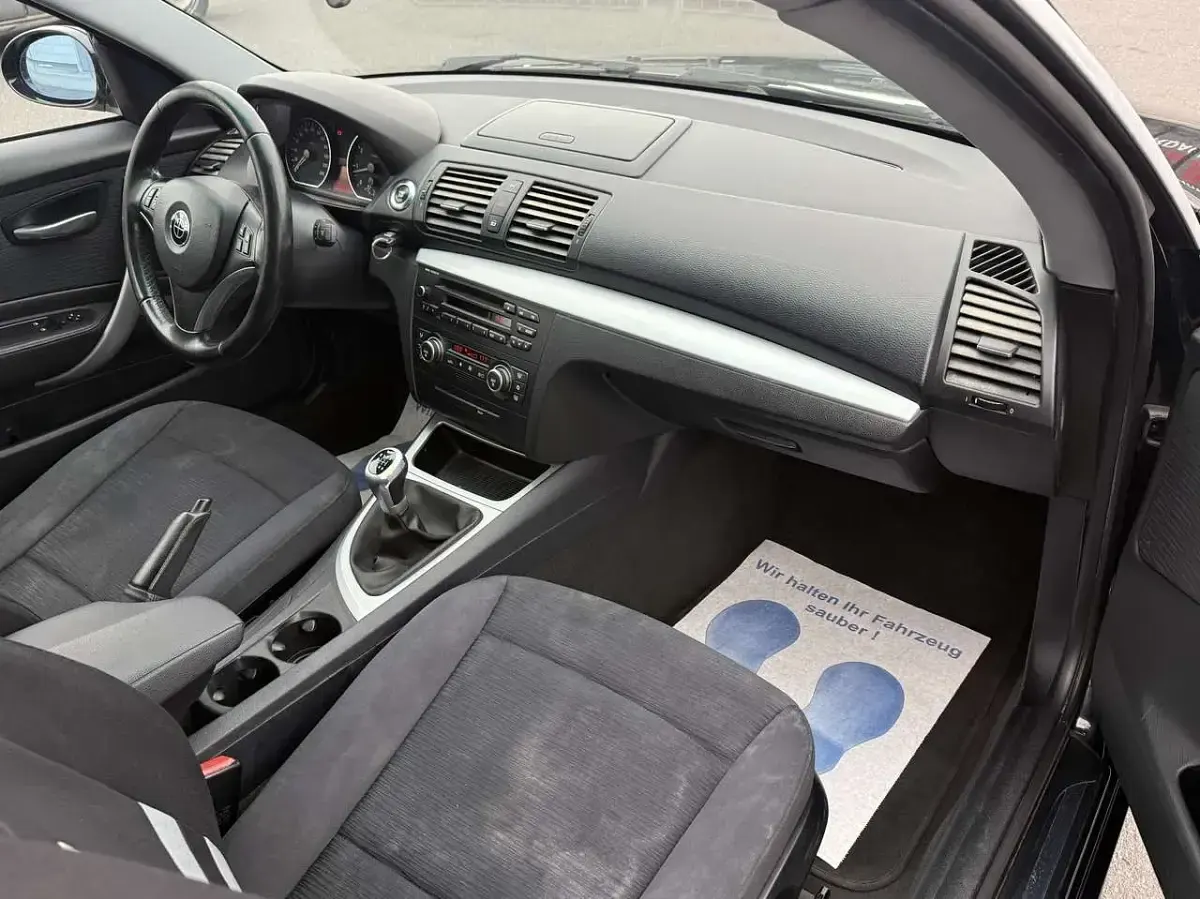 Gebraucht BMW 116 122 PS (89 kW) 2007 Schwarz ii Kleinwagen