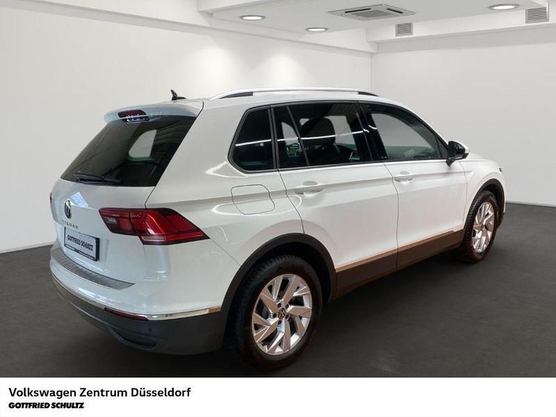 Gebraucht VW Tiguan Active 122 PS (89 kW) 2021 Weiss SUV