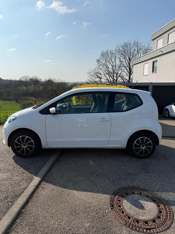 Gebraucht VW up! 60 PS (44 kW) 2015 Weiß Kleinwagen