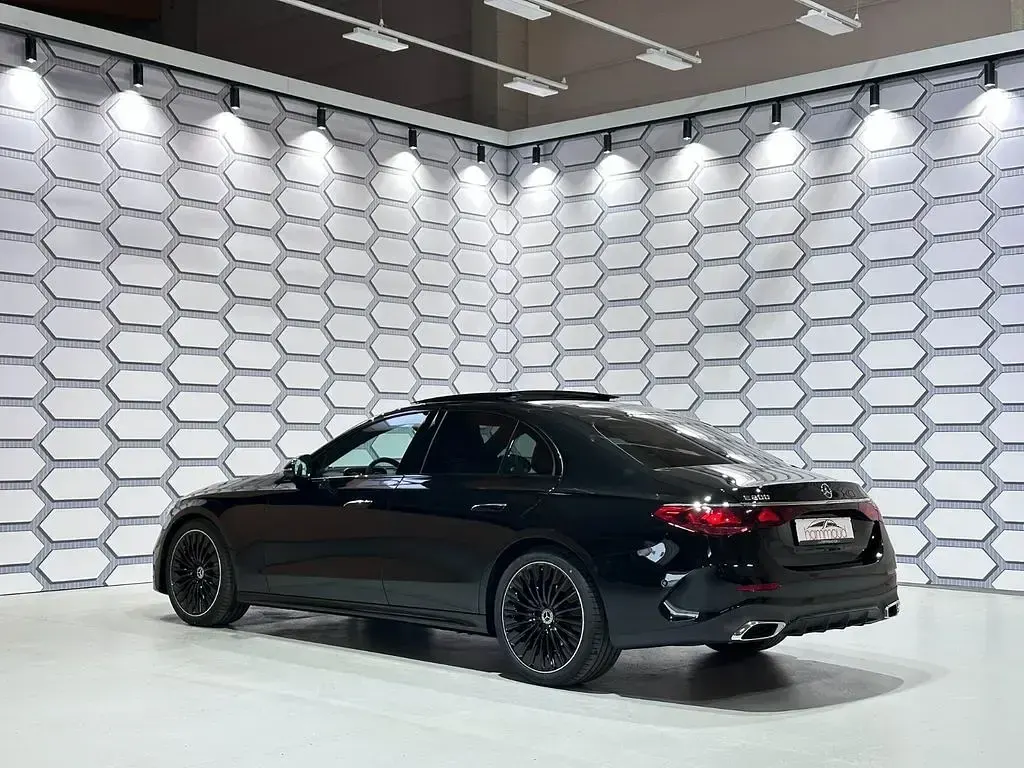 Gebraucht Mercedes E200 Premium 227 PS (166 kW) 2024 Schwarz Limousine