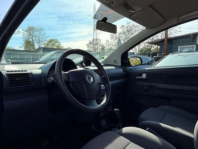 Second-hand VW Fox Refresh 54 CP (39 kW) 2010 Negru Hatchback