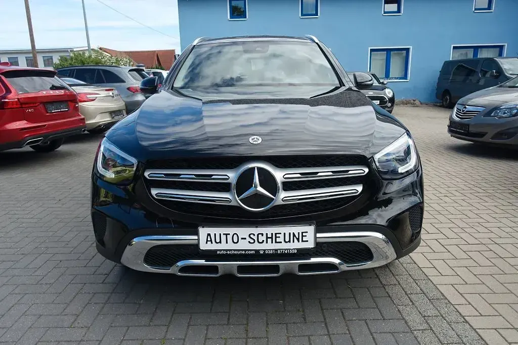 Gebraucht Mercedes GLC300de 194 PS (142 kW) 2021 Schwarz SUV