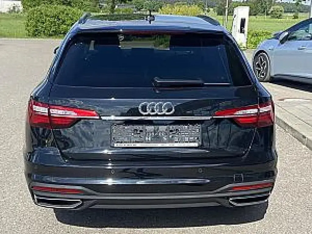 Gebraucht Audi A4 150 PS (110 kW) 2022 Schwarz Kombi
