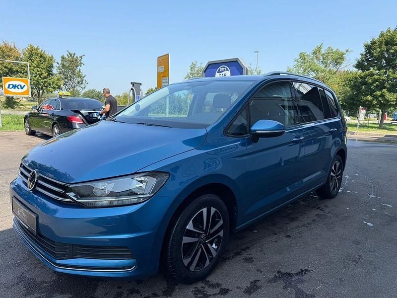 Blau Gebraucht 2020 VW Touran United Van / Kleinbus | 15.800 € (Superpreis) - Bild 1/4