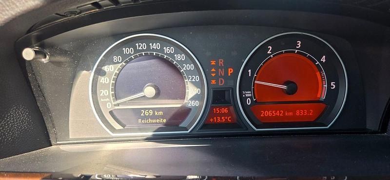 Gebraucht BMW 730 231 PS (169 kW) 2007 Blau Limousine