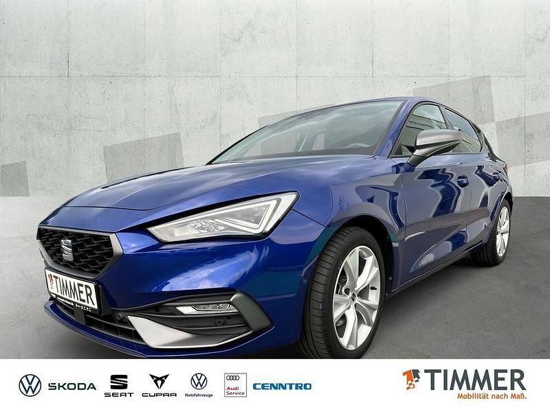Blau Gebraucht 2021 Seat Leon FR-Line Limousine | 21.480 € (Fairer Preis) - Bild 1/4