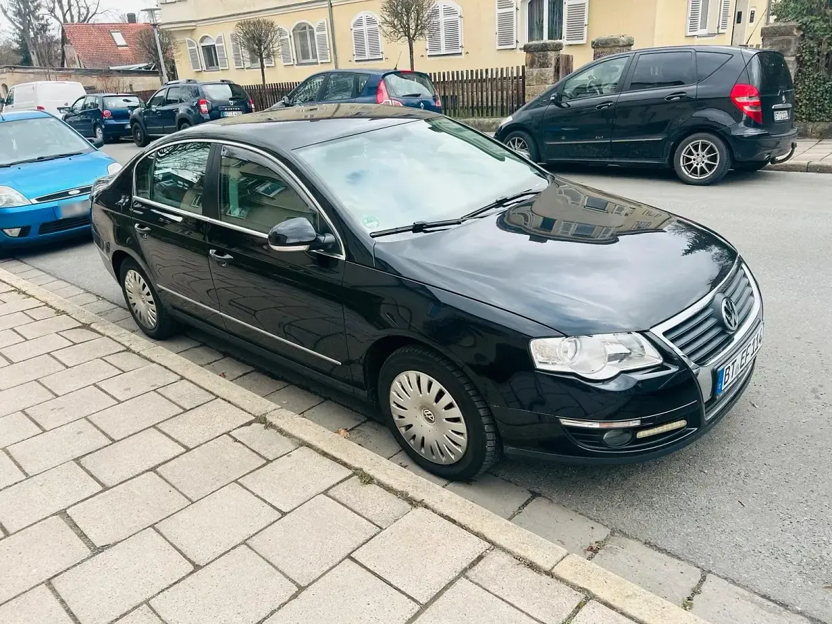 Usata VW Passat 101 CV (74 kW) 2006 Nero Berlina